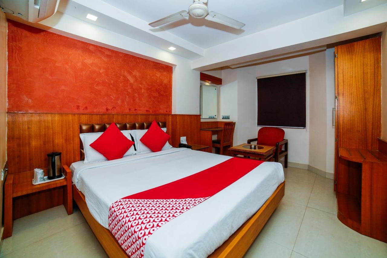 Hotel Shelter Gwalior Bagian luar foto
