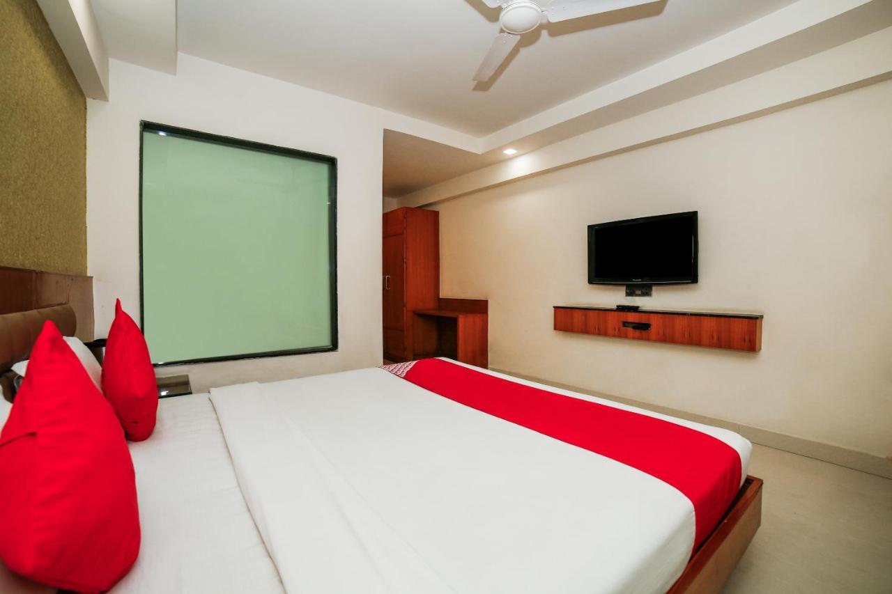 Hotel Shelter Gwalior Bagian luar foto