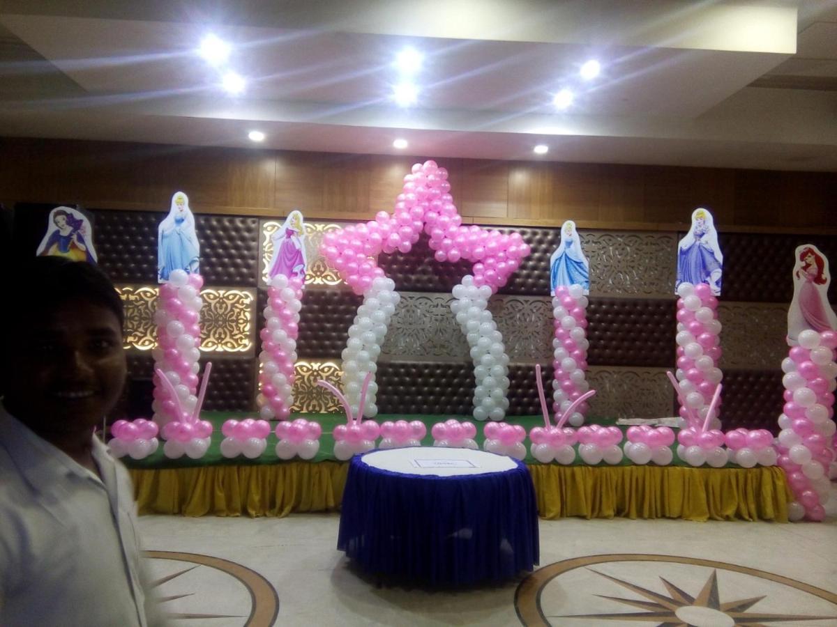 Hotel Shelter Gwalior Bagian luar foto